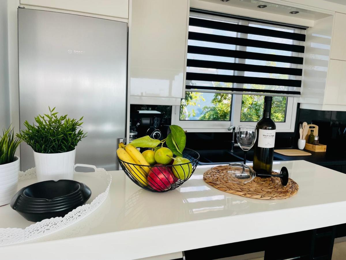 Sea View Luxury Studio Palaio Faliro Atene Esterno foto